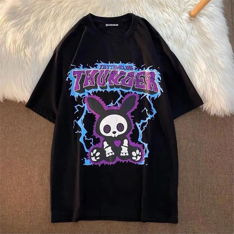 Siyah Thunder Rabbit (Unisex) T-Shirt