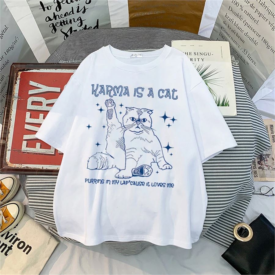 Beyaz Karma İs A Cat Unisex T-Shirt
