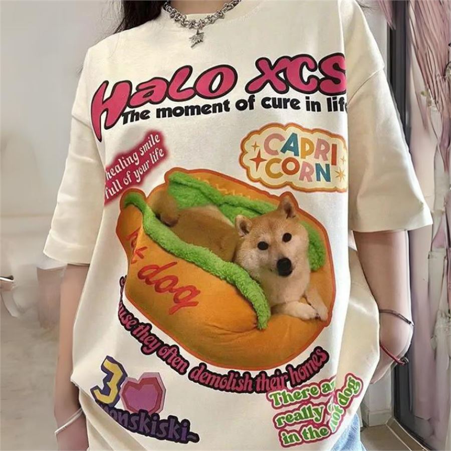 Ekru Halo Xcs Hot Dog Unisex T-Shirt